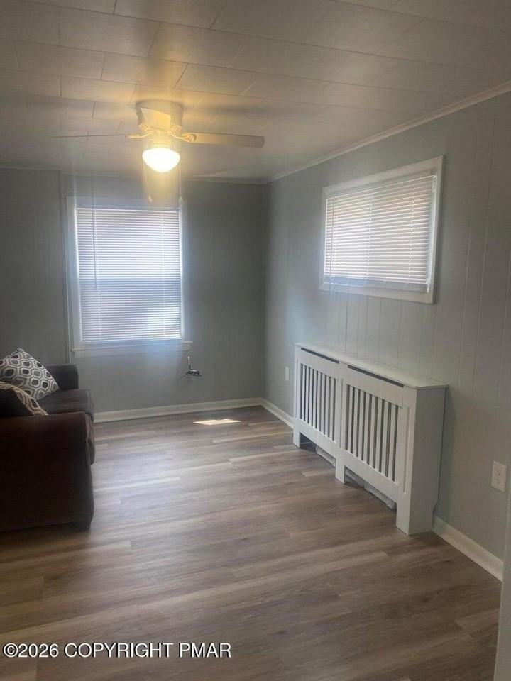 230 Mckinley Ave - Photo 5 of 13