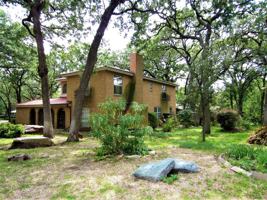 featured image of 1815 Greenwood Dr