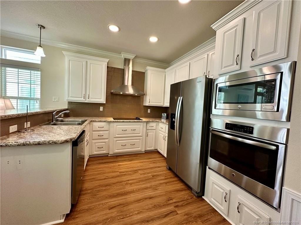 437 W Intercoastal Dr - Photo 5 of 27