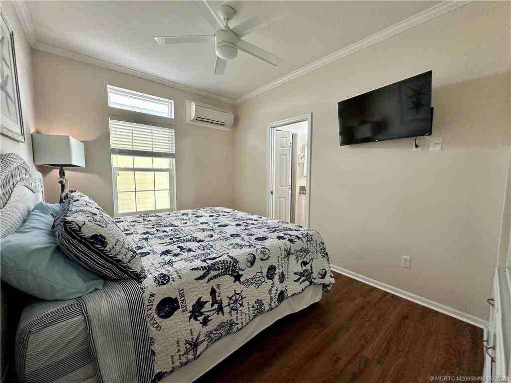 437 W Intercoastal Dr - Photo 6 of 27