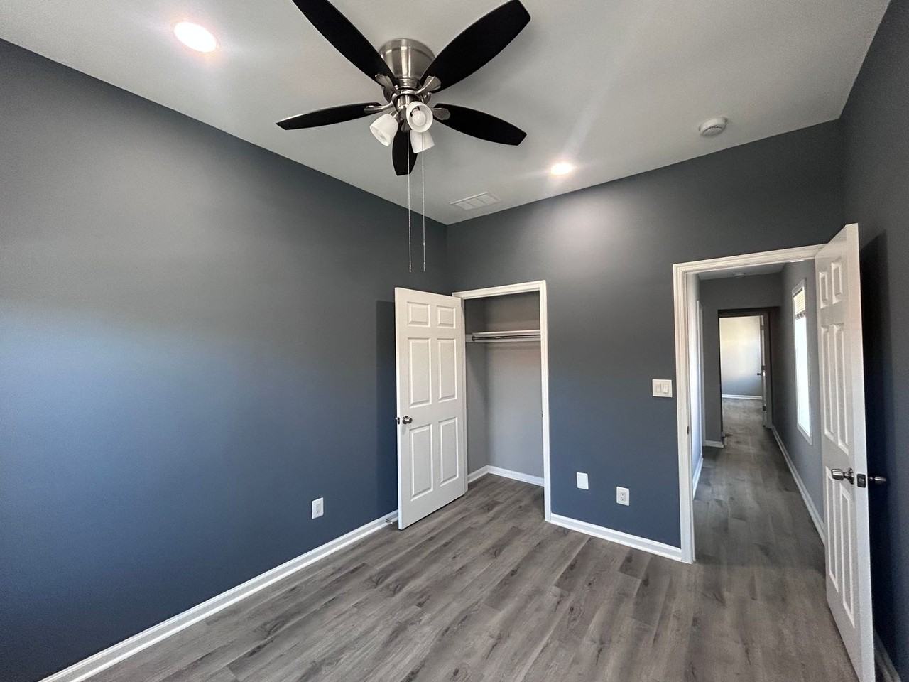 1200 Bayard St - Photo 5 of 10