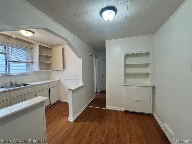 15785 Pinehurst St - Photo 3 of 9