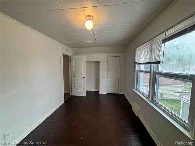 15785 Pinehurst St - Photo 7 of 9
