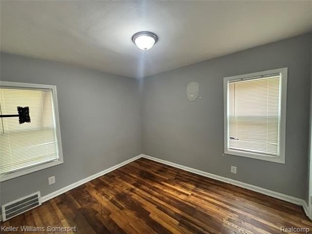 16898 Lilac St - Photo 4 of 9