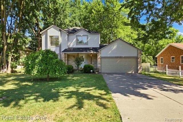 2931 Wisconsin Rd - Photo 3 of 41