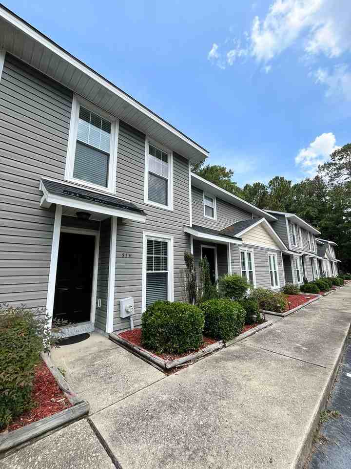 500 Mill Cove Ct - Photo 2 of 5