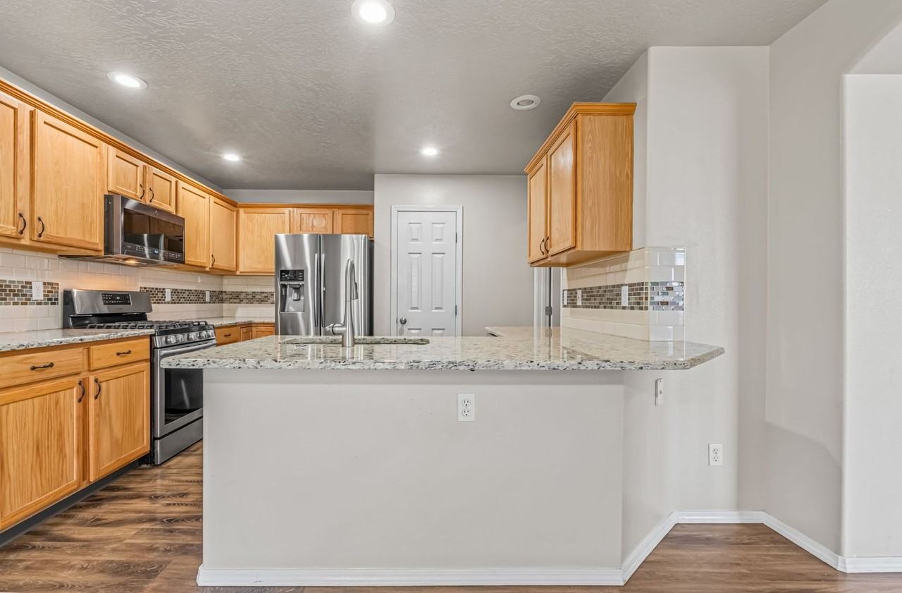 3614 E Hand Cart Ln - Photo 4 of 21