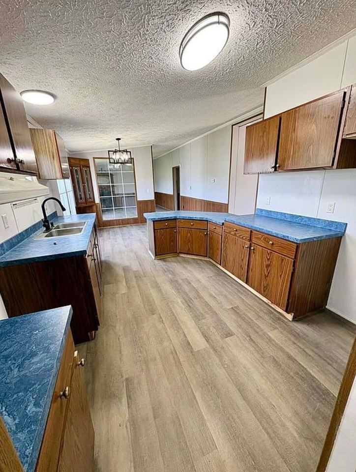 202 One Tree Ln - Photo 4 of 15