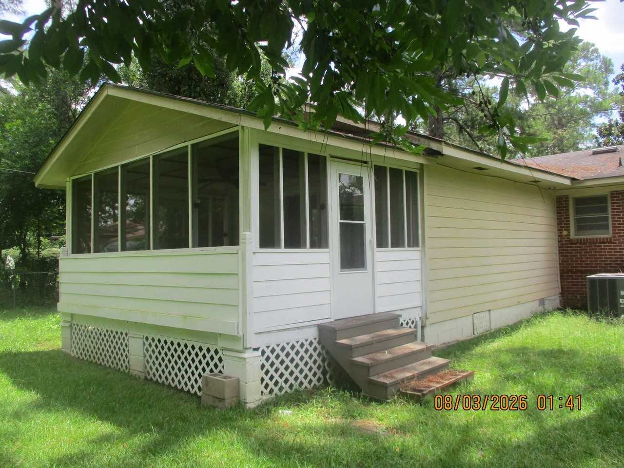 1925 W Whitney Ave - Photo 3 of 12