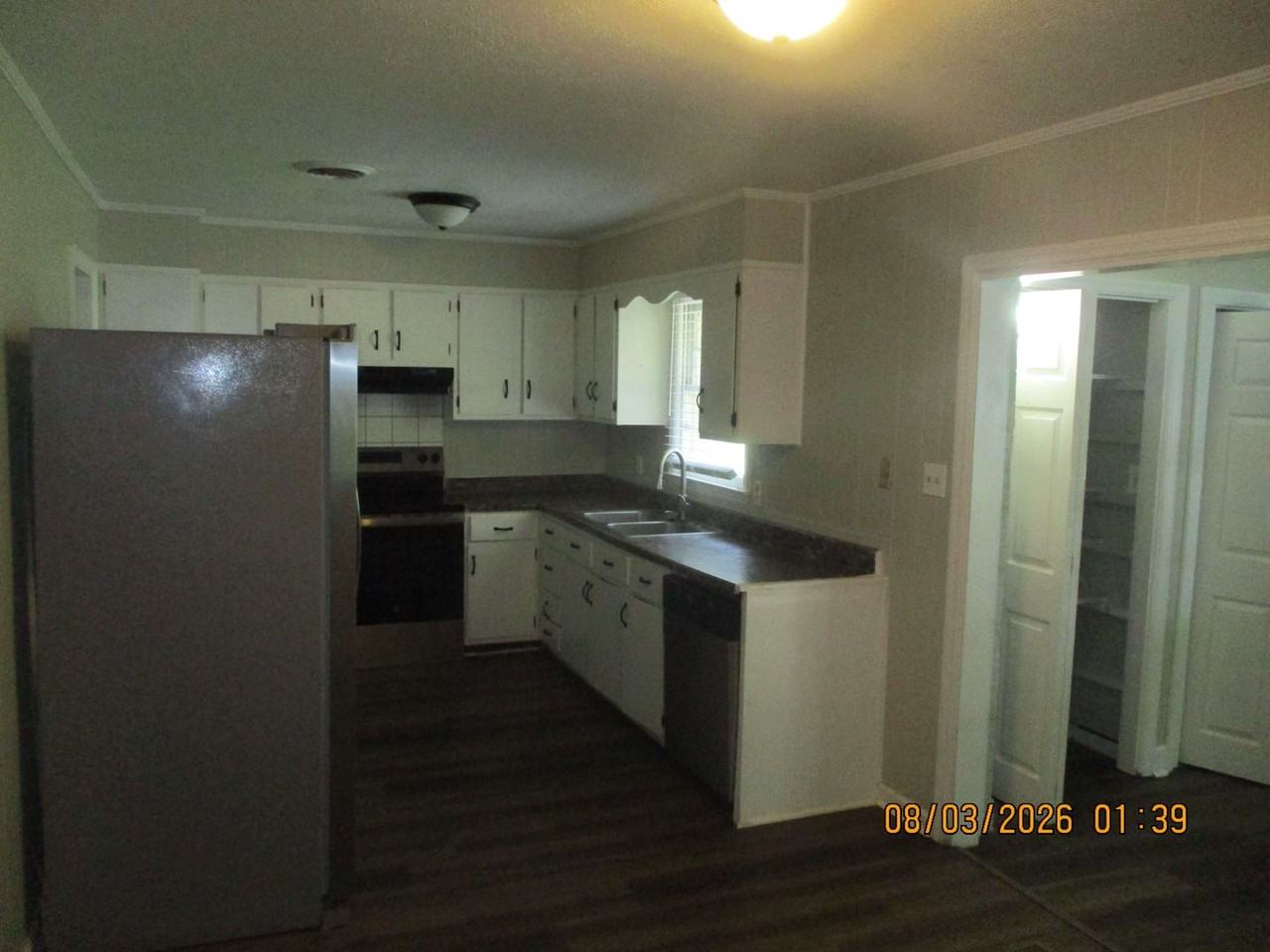 1925 W Whitney Ave - Photo 6 of 12