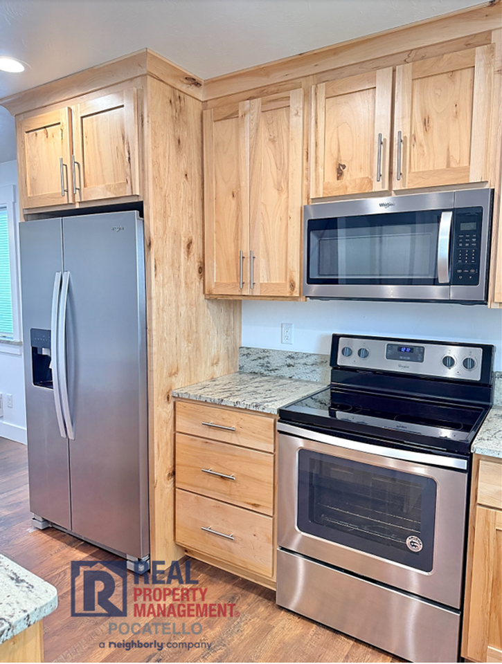 616 Poole Ave - Photo 7 of 29