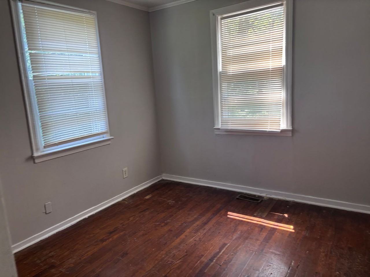 2219 Briarfield Rd - Photo 5 of 5