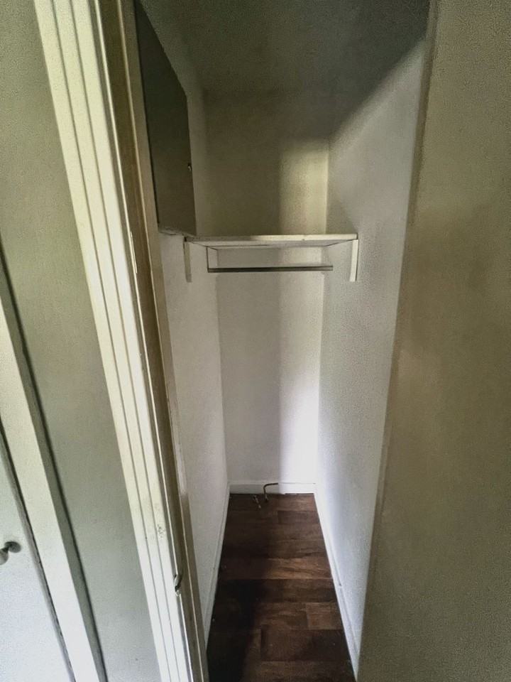 368 Leron Ave - Photo 4 of 14