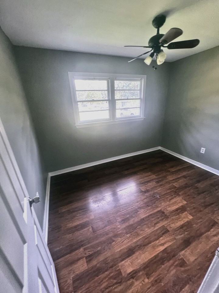 368 Leron Ave - Photo 7 of 14