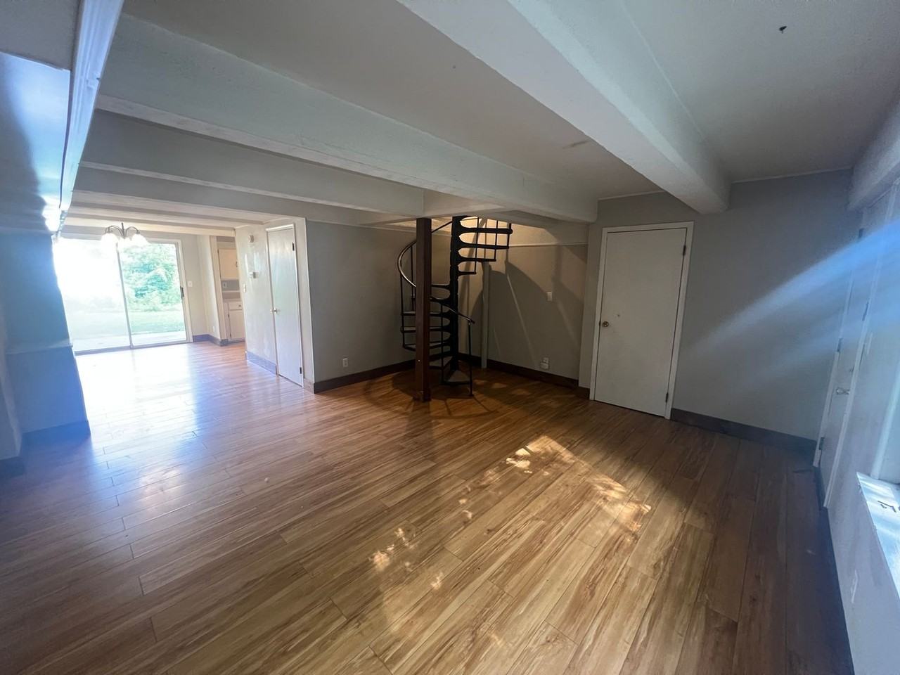 147 Bradley St - Photo 2 of 7