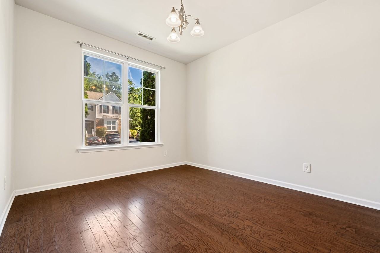 100 Stratford Lakes Dr #265 - Photo 3 of 18