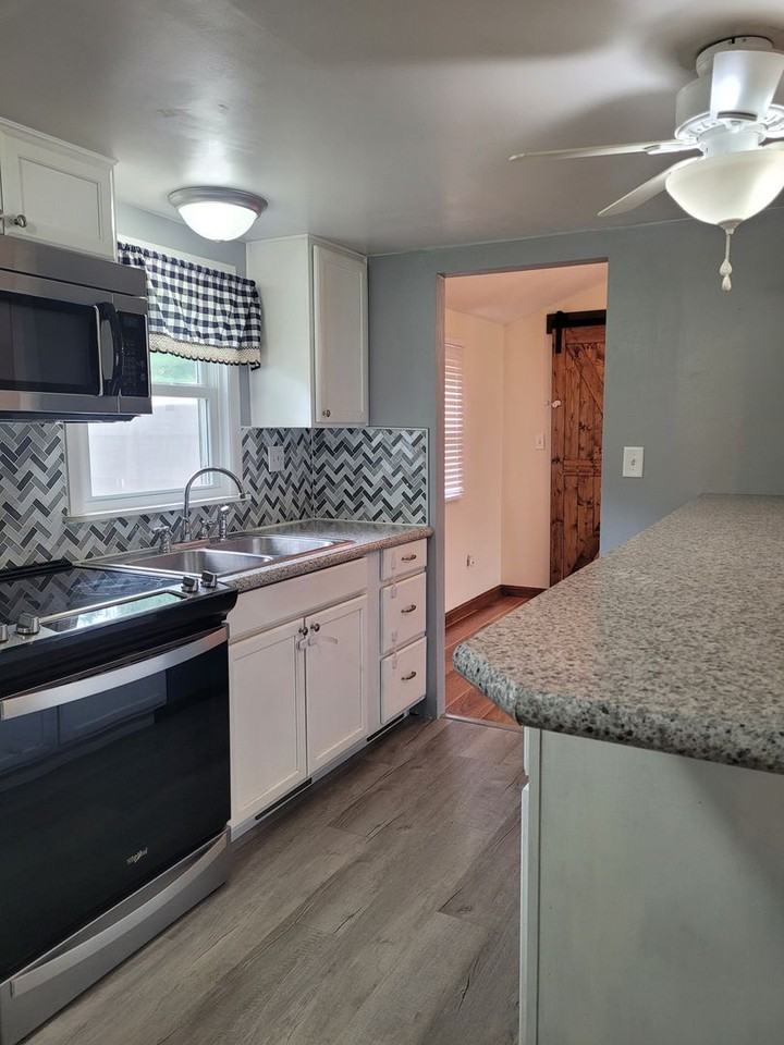 2327 Ritner Hwy - Photo 3 of 14