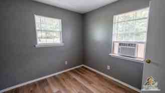 47 King Dr - Photo 1 of 1