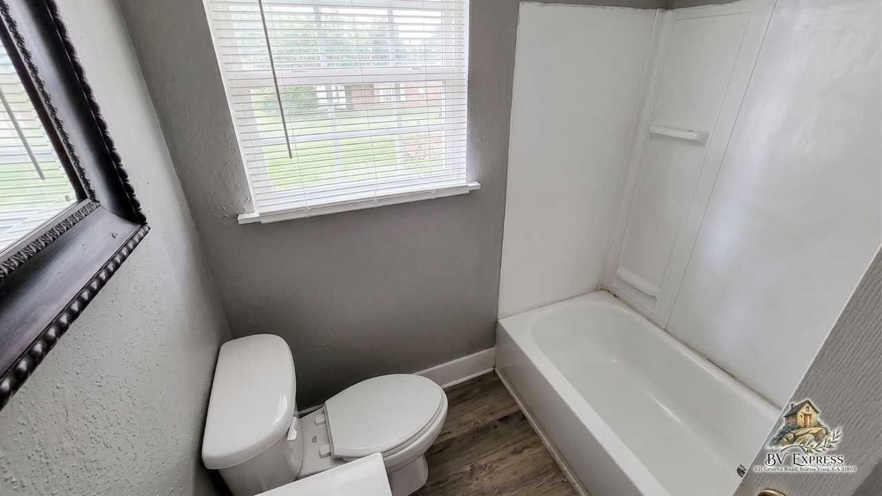 47 King Dr - Photo 3 of 5