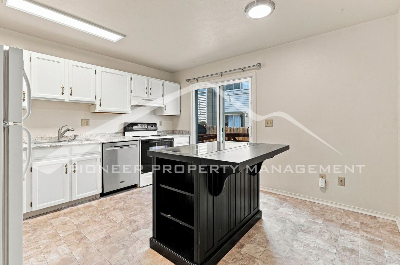 17681 E Loyola Dr #E - Photo 5 of 23