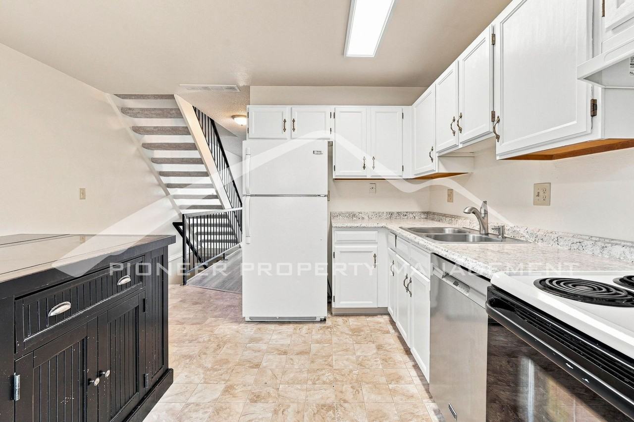 17681 E Loyola Dr #E - Photo 7 of 23