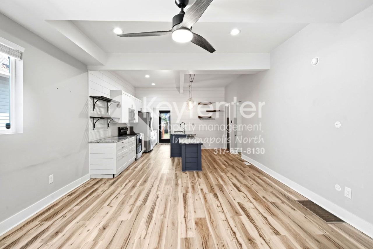 849 N Temple Ave - Photo 3 of 17