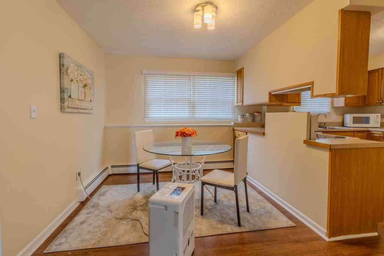 284 Astro Dr - Photo 3 of 27
