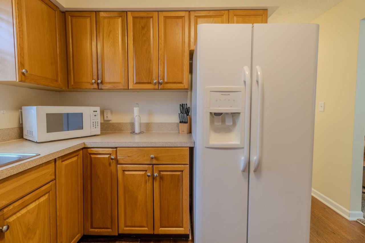 284 Astro Dr - Photo 6 of 27