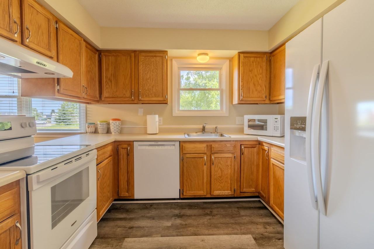 286 Astro Dr - Photo 5 of 22