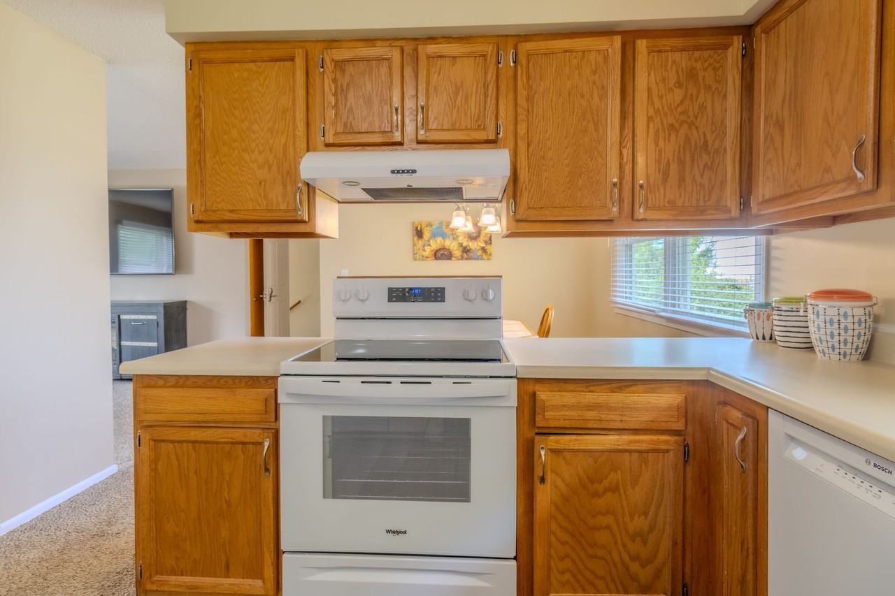 286 Astro Dr - Photo 6 of 22