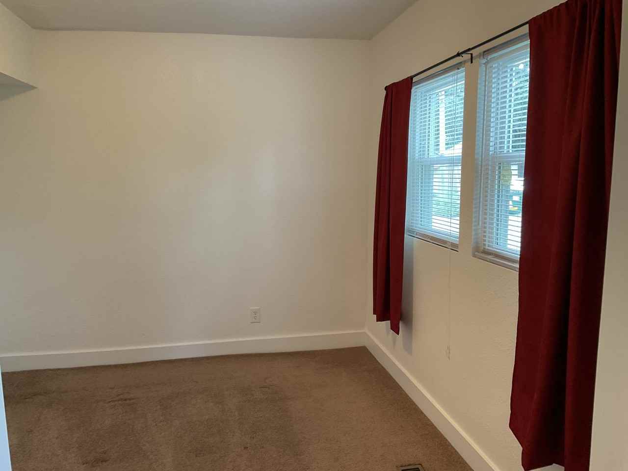 1411 N Anthony Blvd #1 - Photo 3 of 8