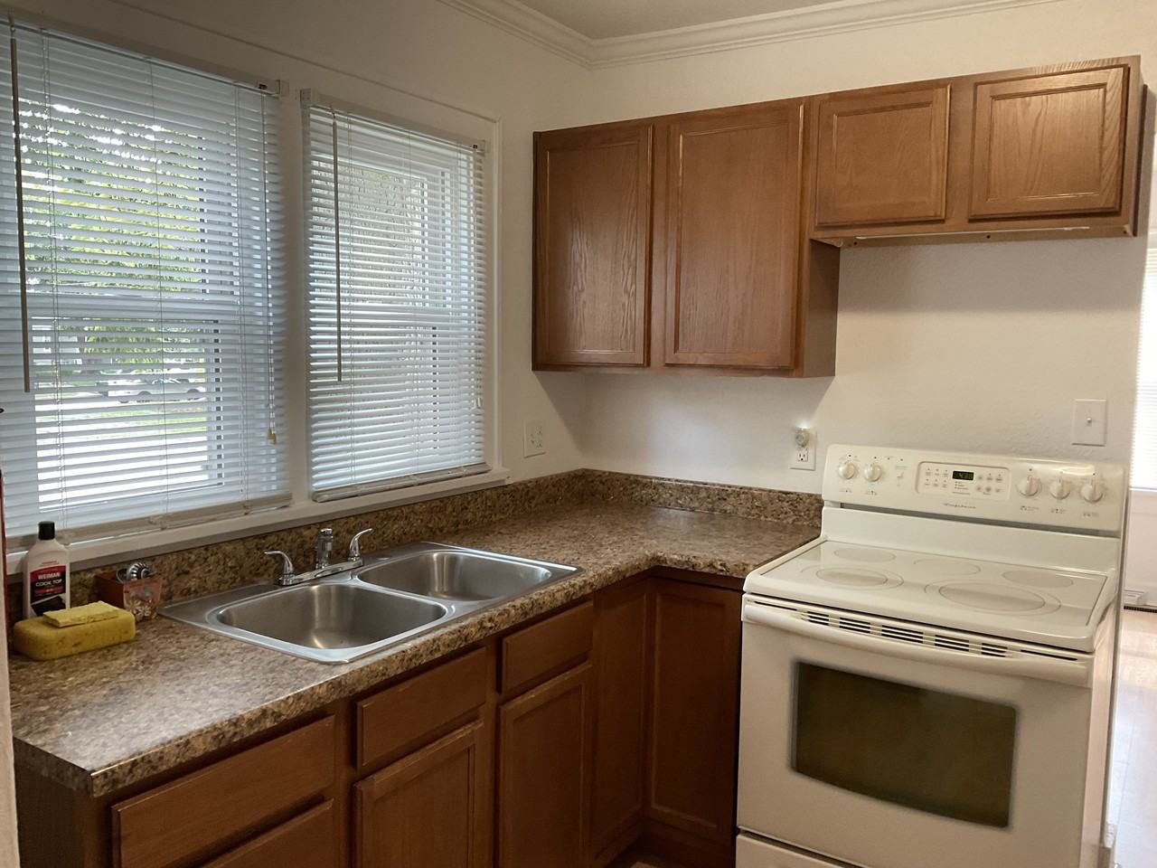 1411 N Anthony Blvd #1 - Photo 4 of 8