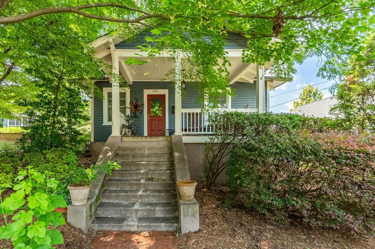 613 Elm St