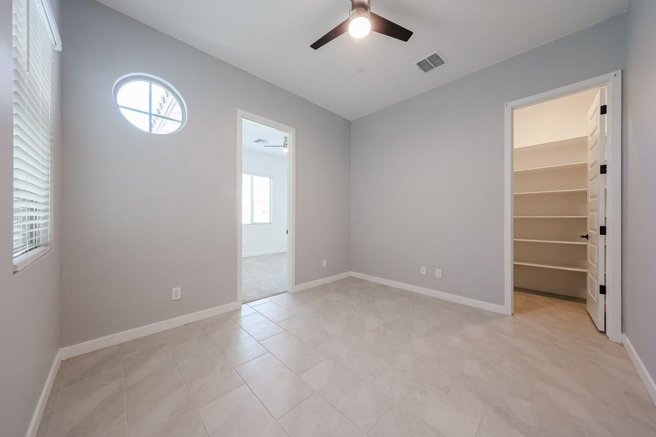 31674 N 123rd Ave - Photo 6 of 38