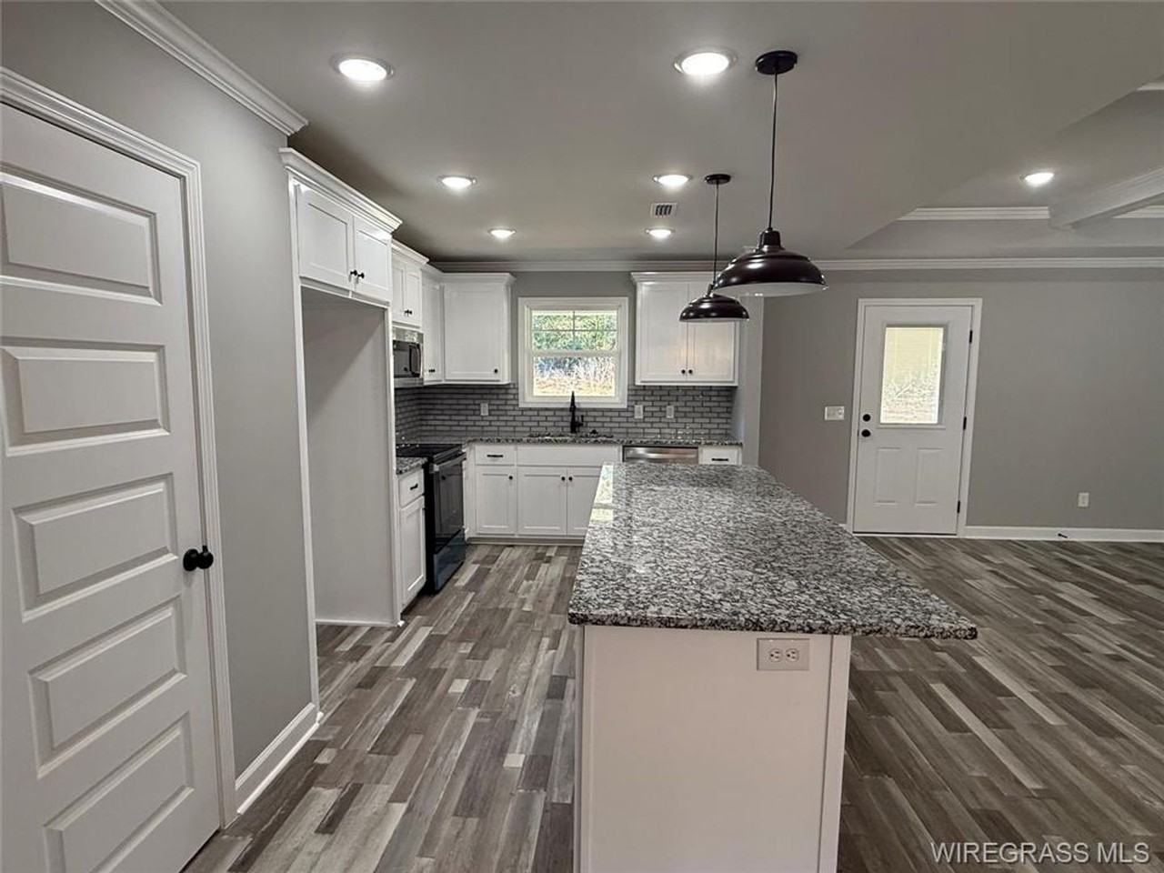 5048 County Road 514 - Photo 3 of 13