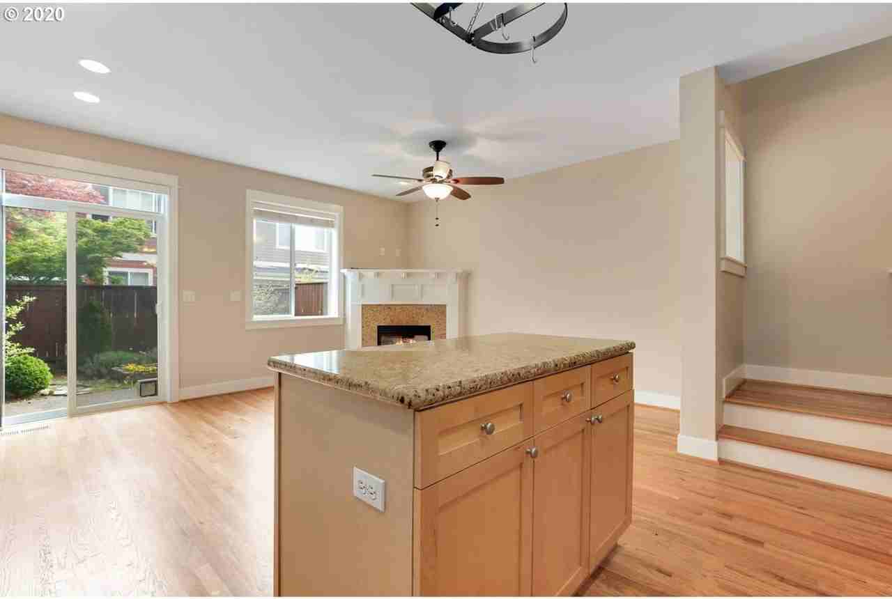 11488 Sw Lomax Ter - Photo 3 of 16