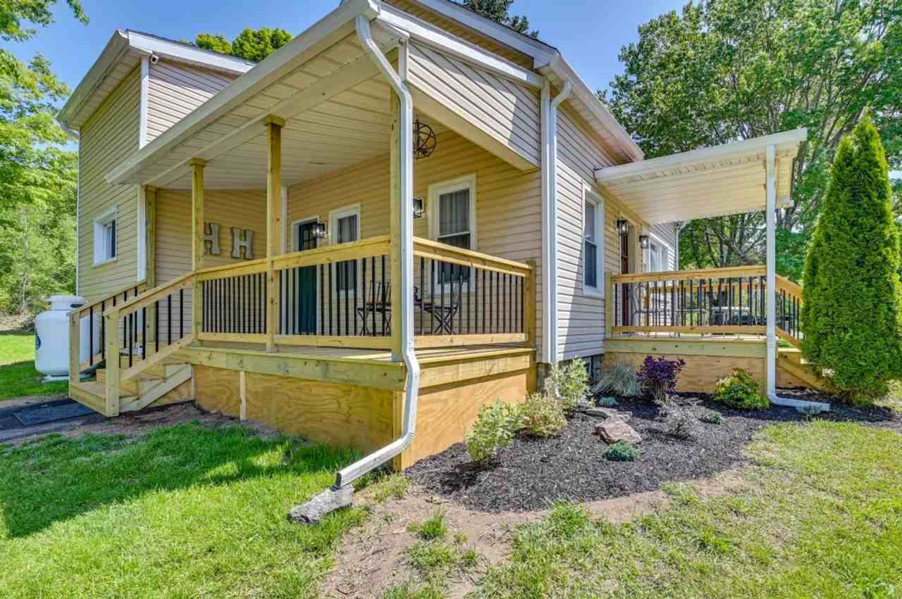 210 Hatchery Rd - Photo 2 of 37