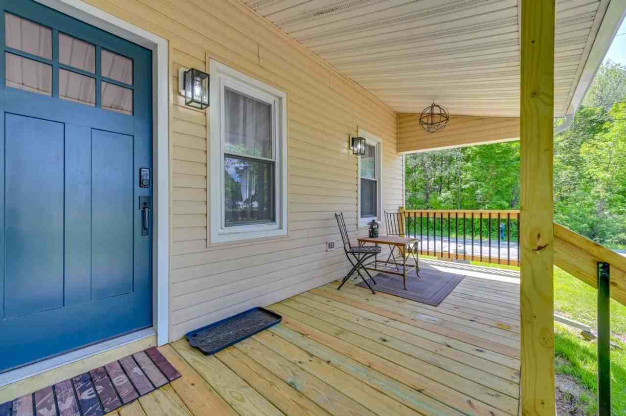 210 Hatchery Rd - Photo 3 of 37