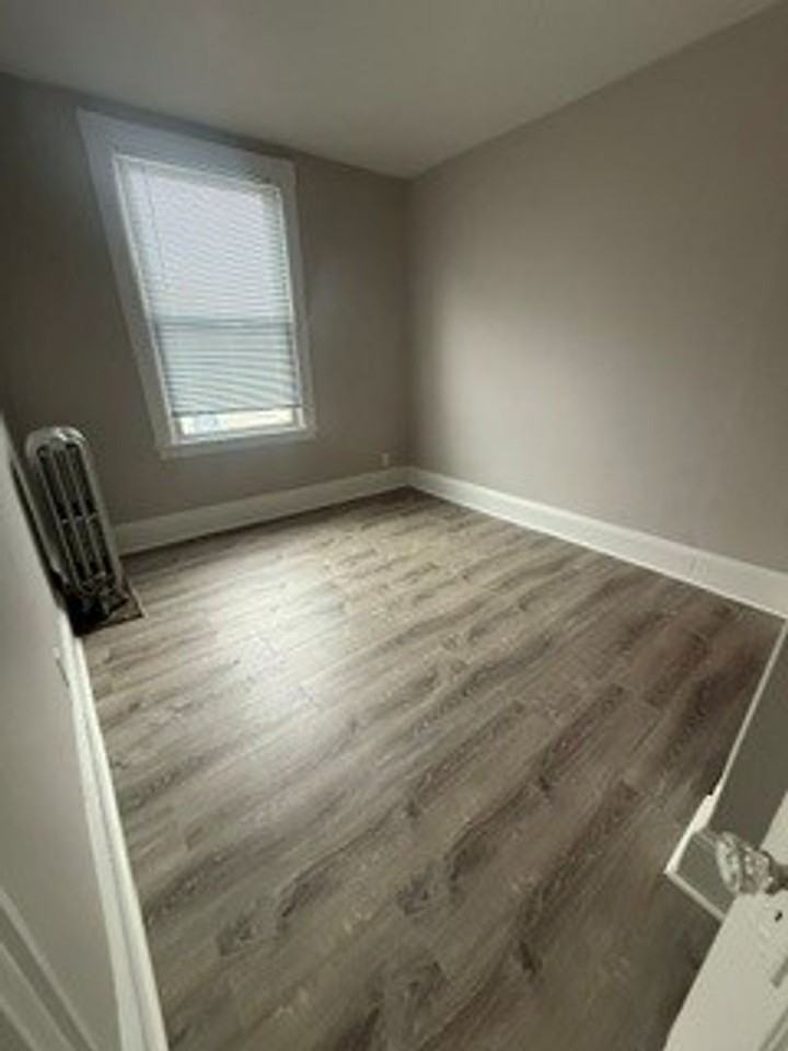 164 N Washington St - Photo 2 of 7
