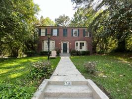 featured image of 745 Fairview St