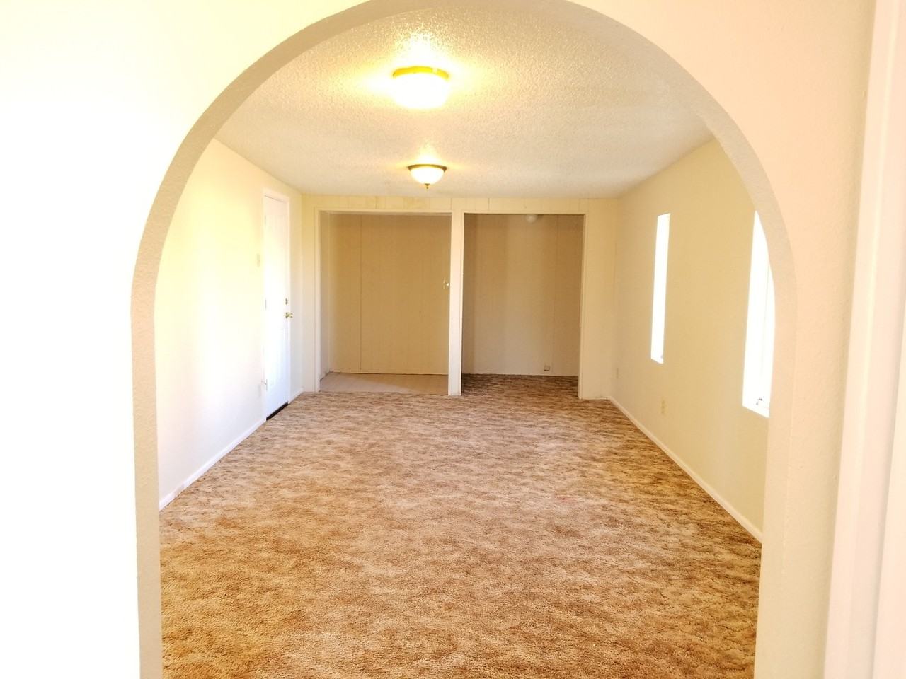 3108 Duckworth Ave - Photo 3 of 17