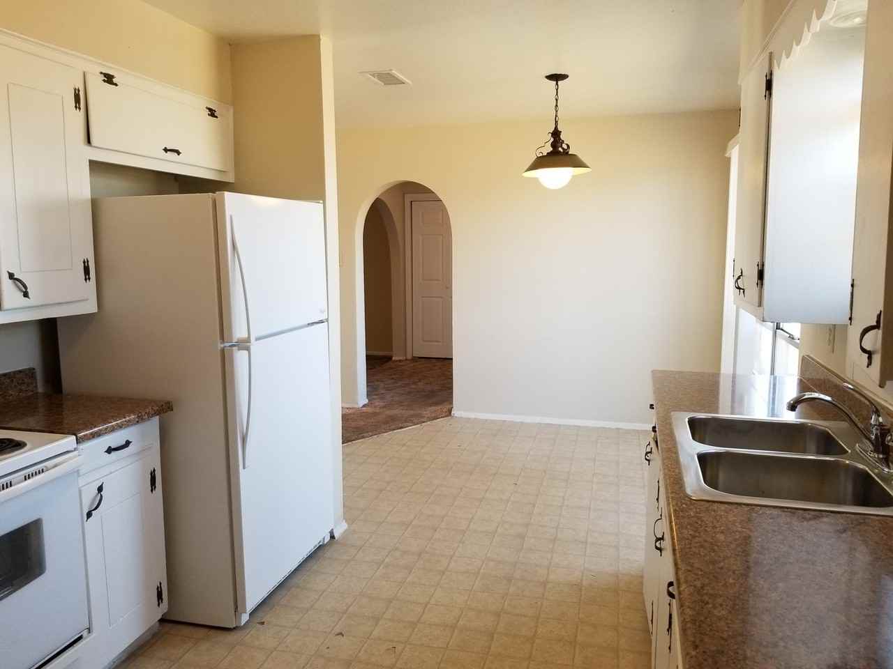 3108 Duckworth Ave - Photo 7 of 17