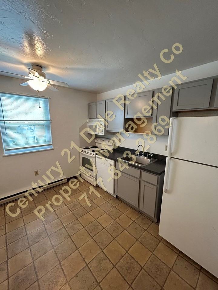 1759 Baron Dr - Photo 2 of 12