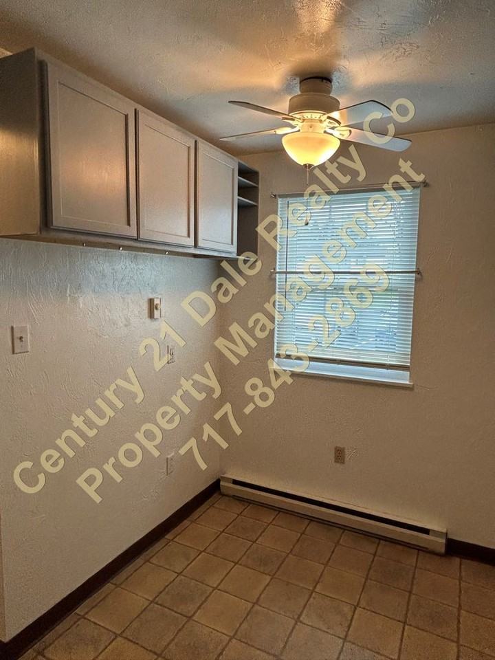 1759 Baron Dr - Photo 5 of 12