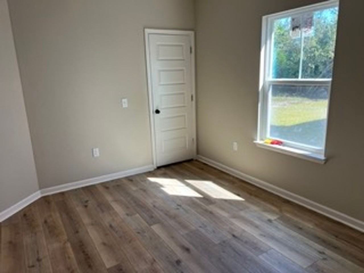 6415 Wildwood Ct - Photo 6 of 20