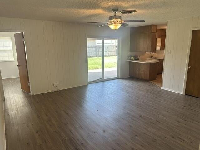 3909 Robin Hood Trl - Photo 3 of 21
