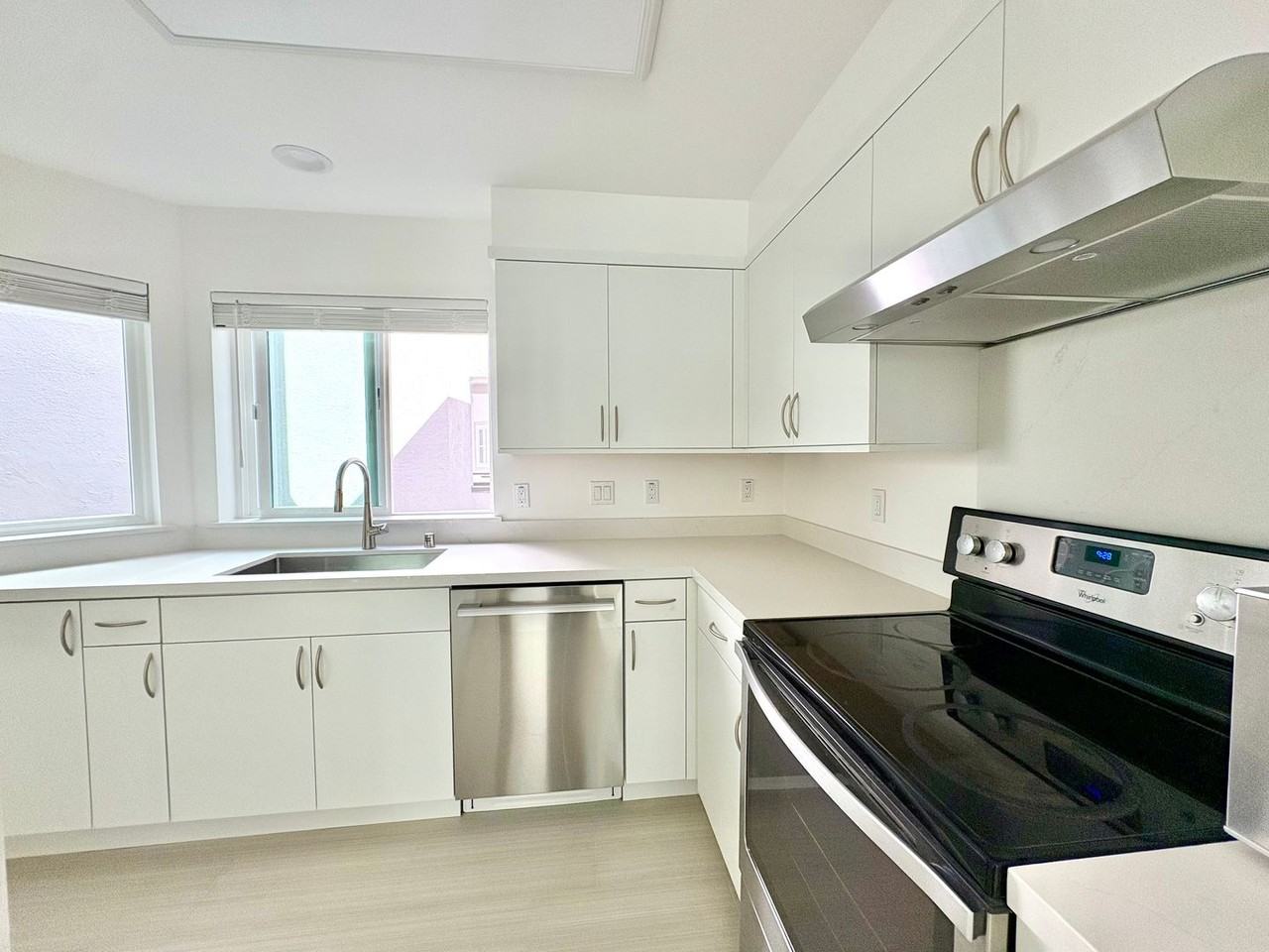 1945 Washington St #405 - Photo 5 of 29