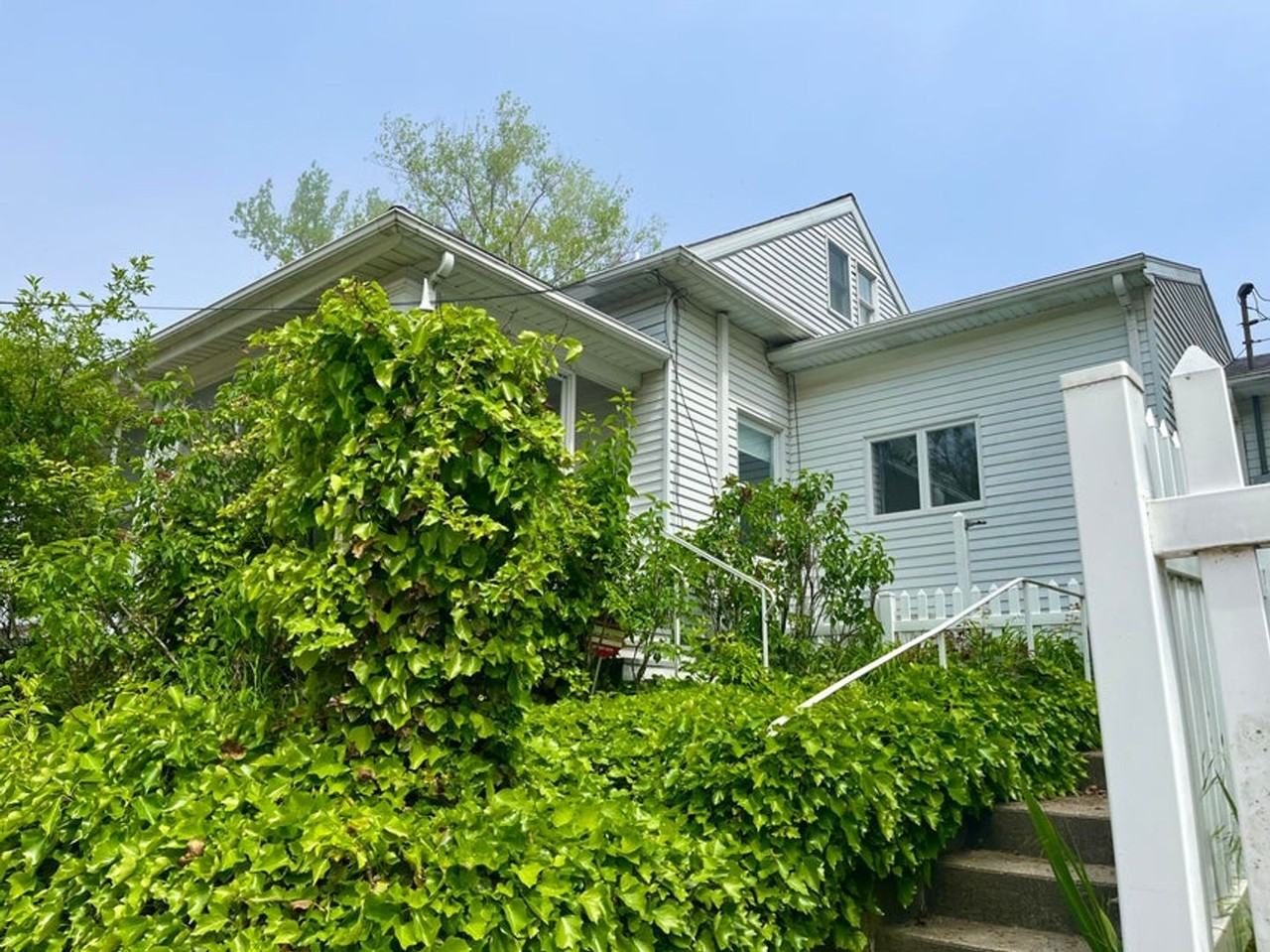 102 N Pier St - Photo 2 of 31