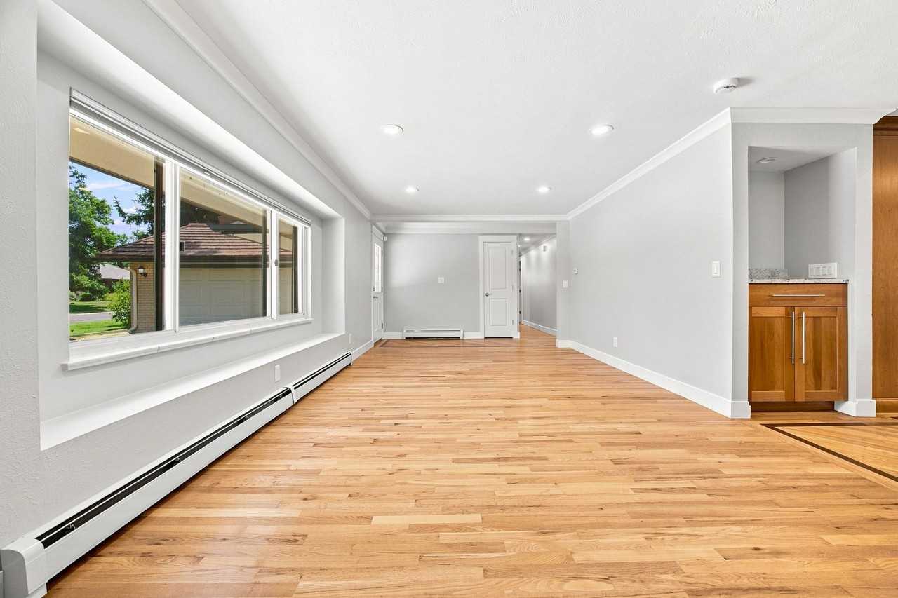 2673 Taft St - Photo 3 of 26