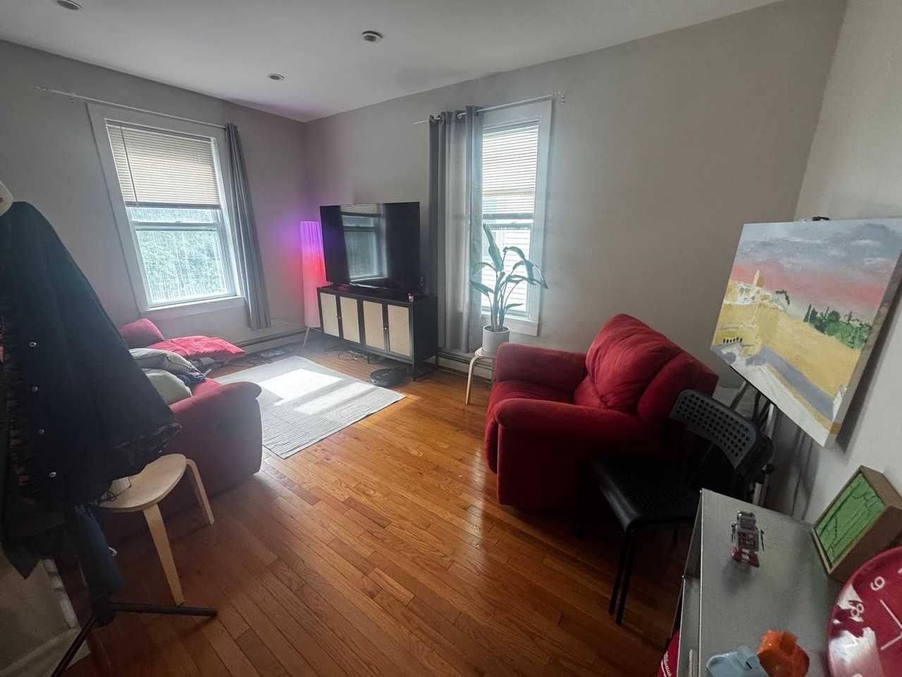 818 Parker St - Photo 2 of 9